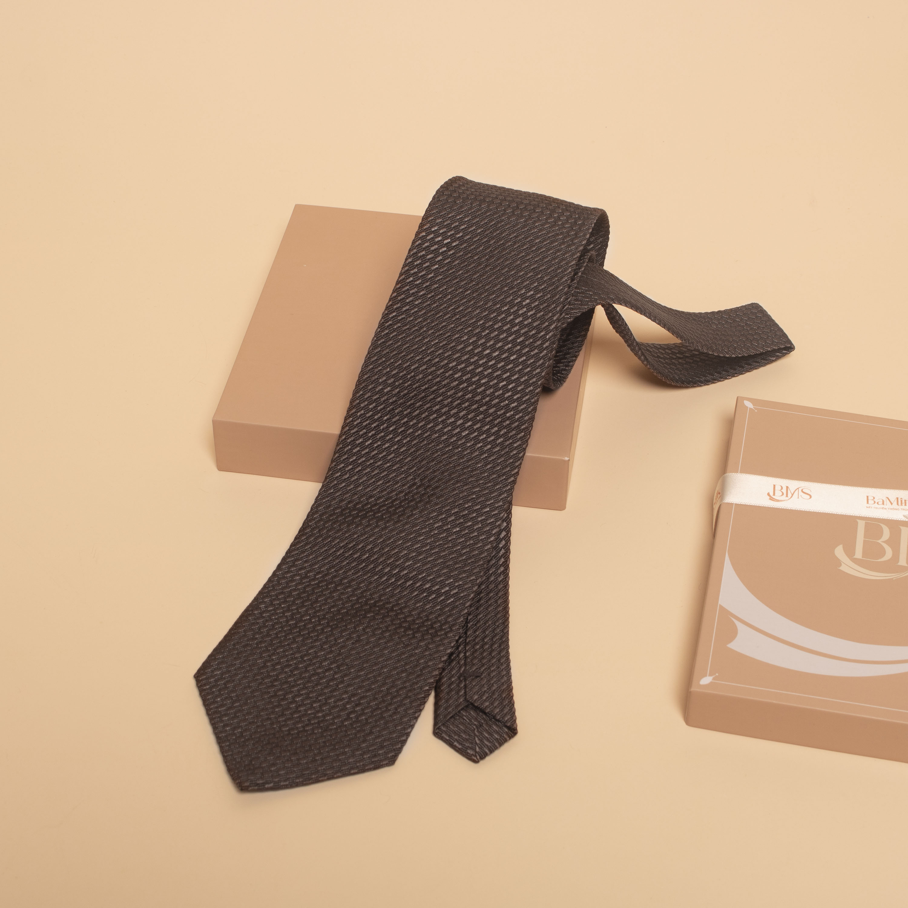 cà vạt lụa tơ tằm cv69