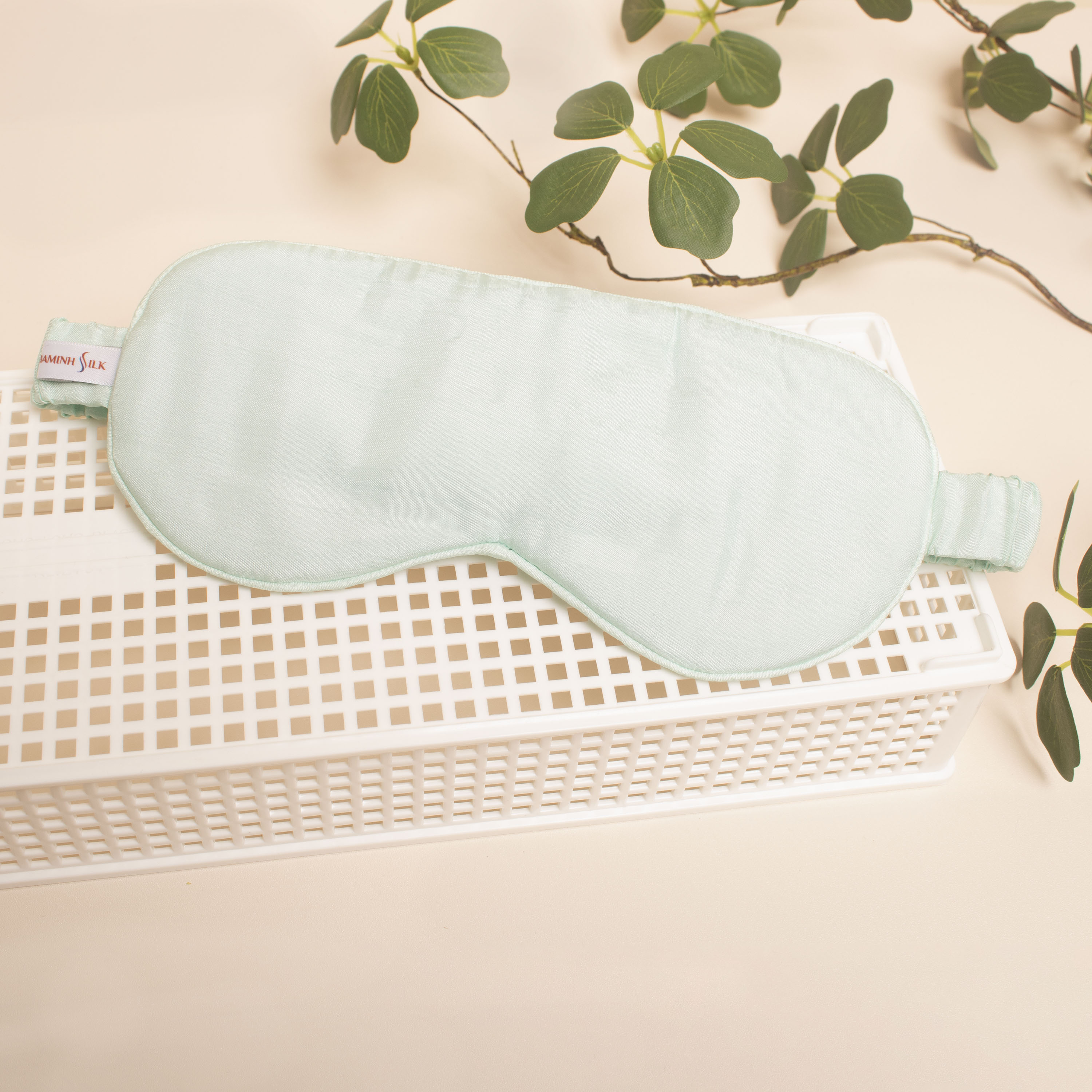 Bịt mắt lụa tơ tằm màu xanh mint 01