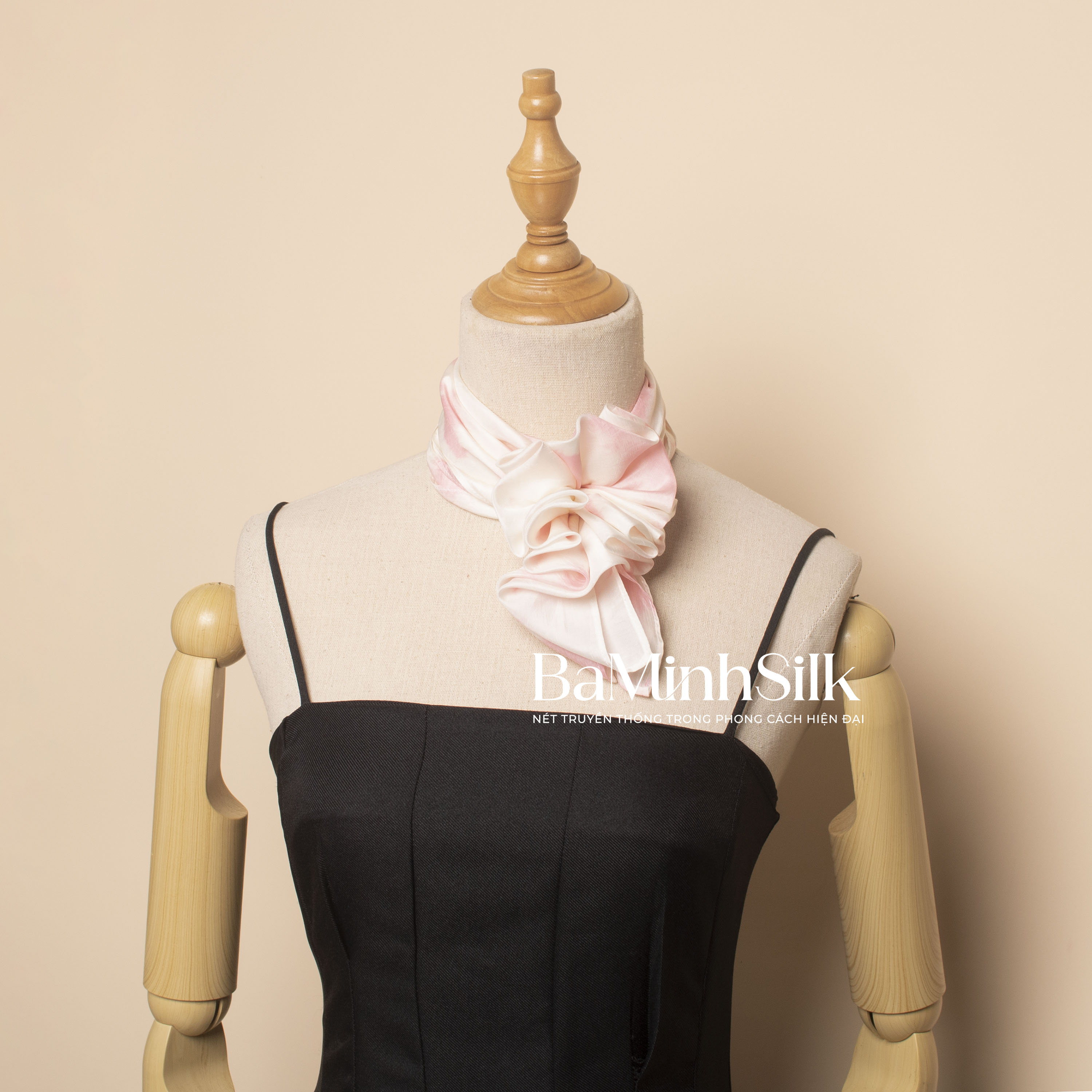 khăn lụa vuông loang shibori hồng 80x80 (3)