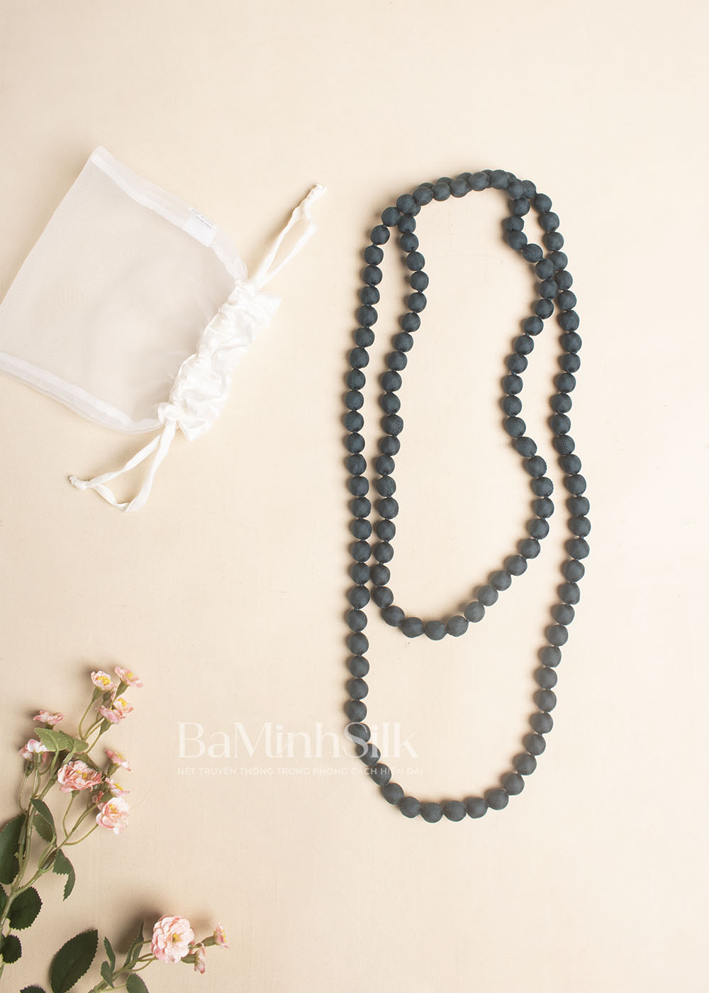 Vòng-lụa-hạt-to-xanh-cổ-vịt