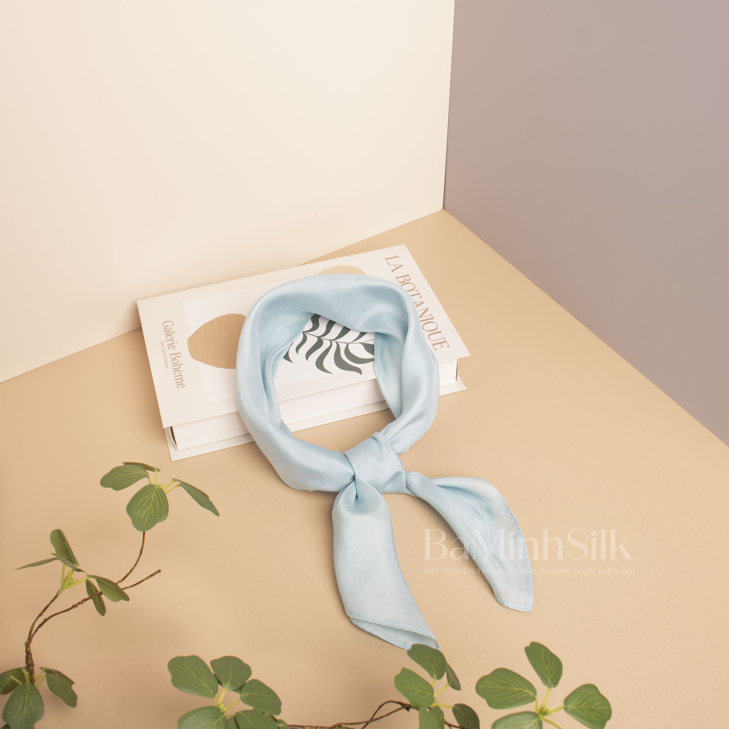 khăn lụa vuông size 70x70cm màu xanh mint khăn lụa vuông size 70x70cm màu xanh mint