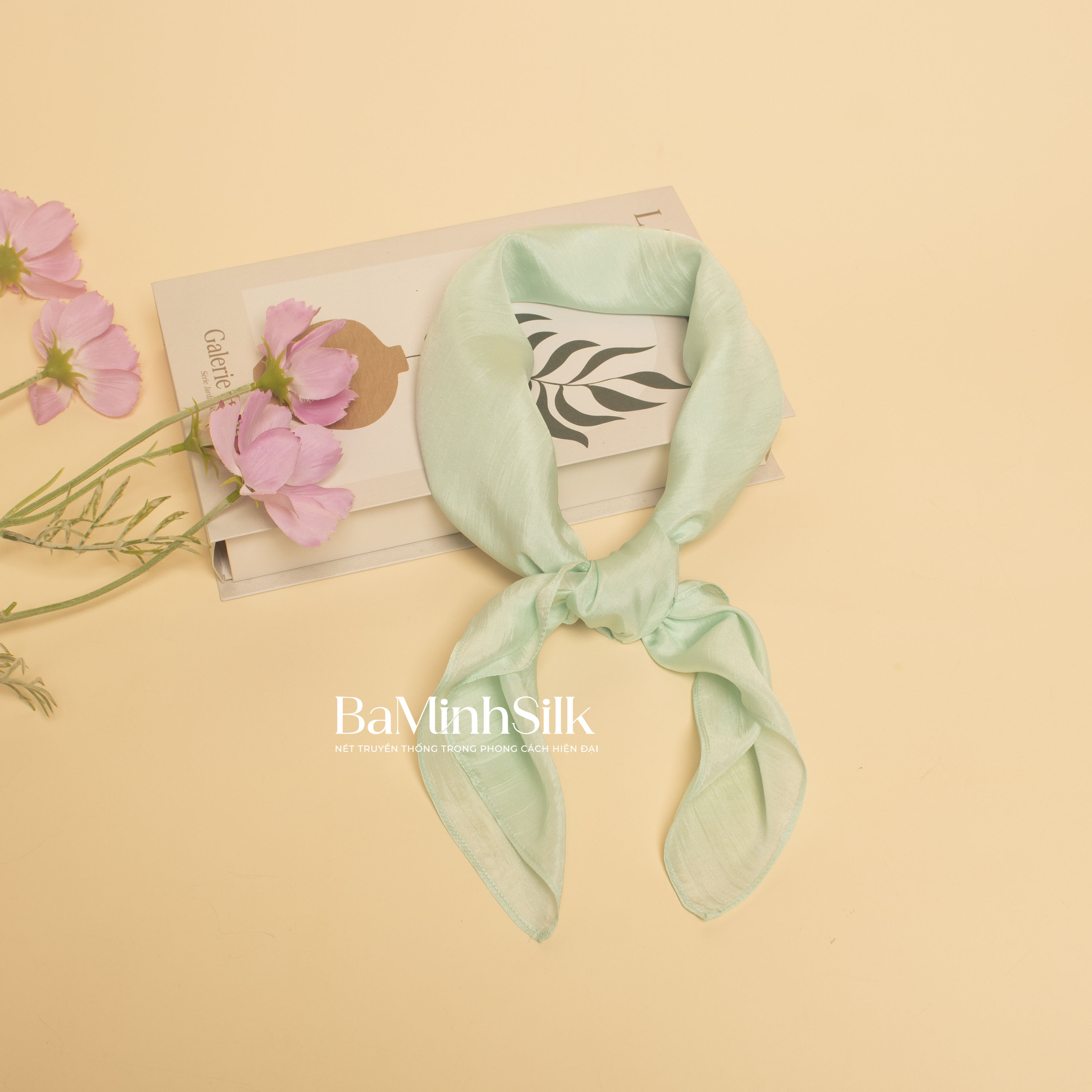 khăn lụa vuông trơn 70x70cm màu xanh mint 01 (mới