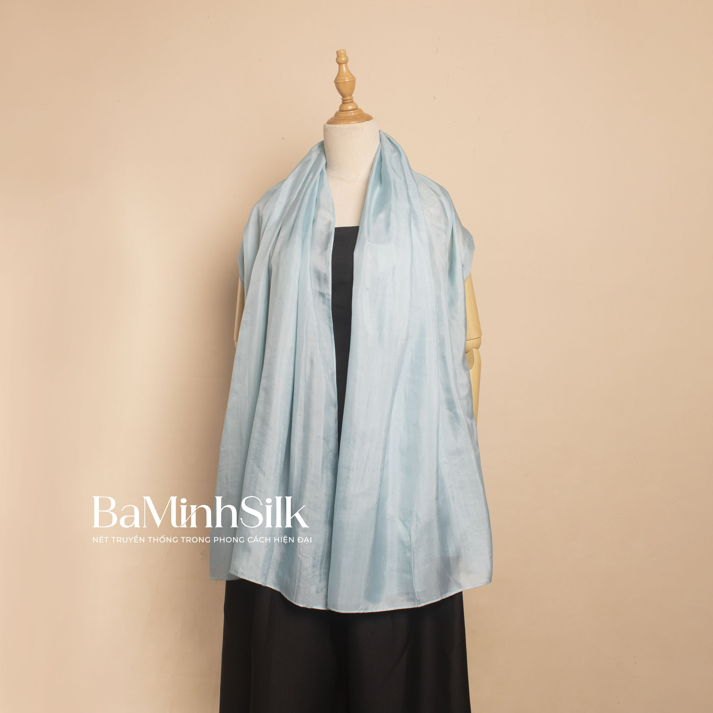 khăn choàng lụa tơ tằm cao cấp kích thước 85x180cm màu xanh mint khăn choàng lụa tơ tằm cao cấp kích thước 85x180cm màu xanh mint
