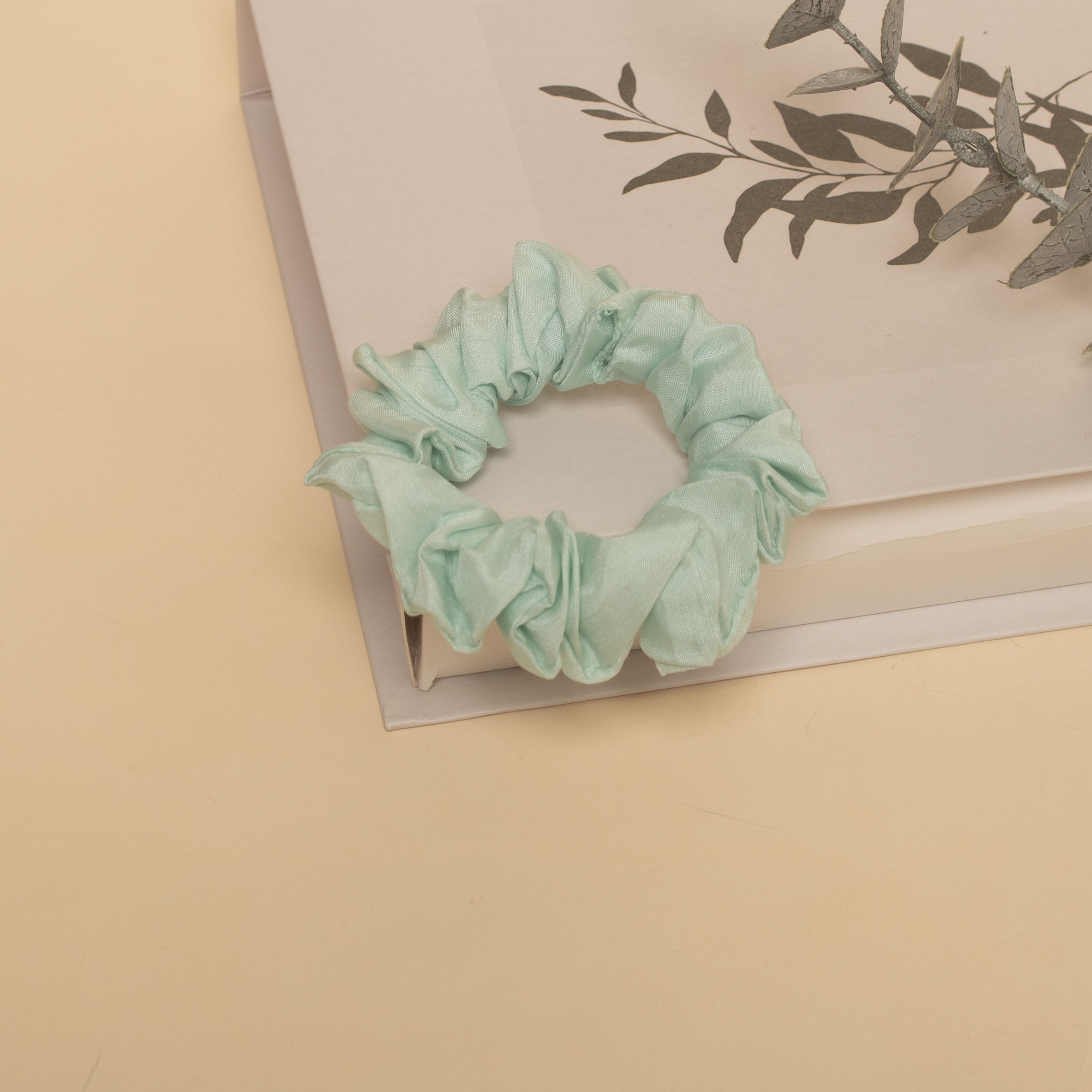 buộc tóc lụa tơ tằm bèo vừa màu xanh mint
