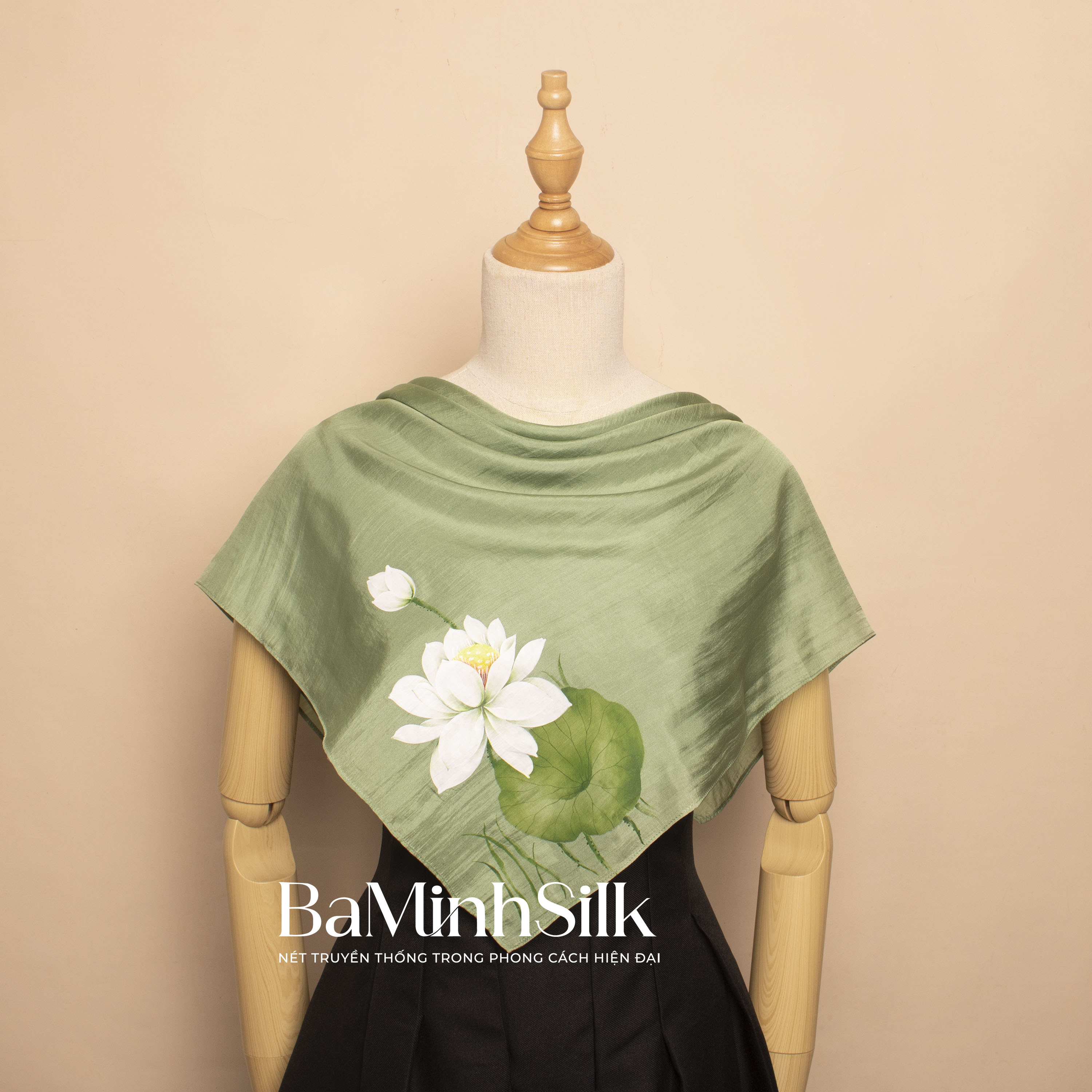 khăn lụa vuông 70x70 hoa sen xanh lá ngọc bích