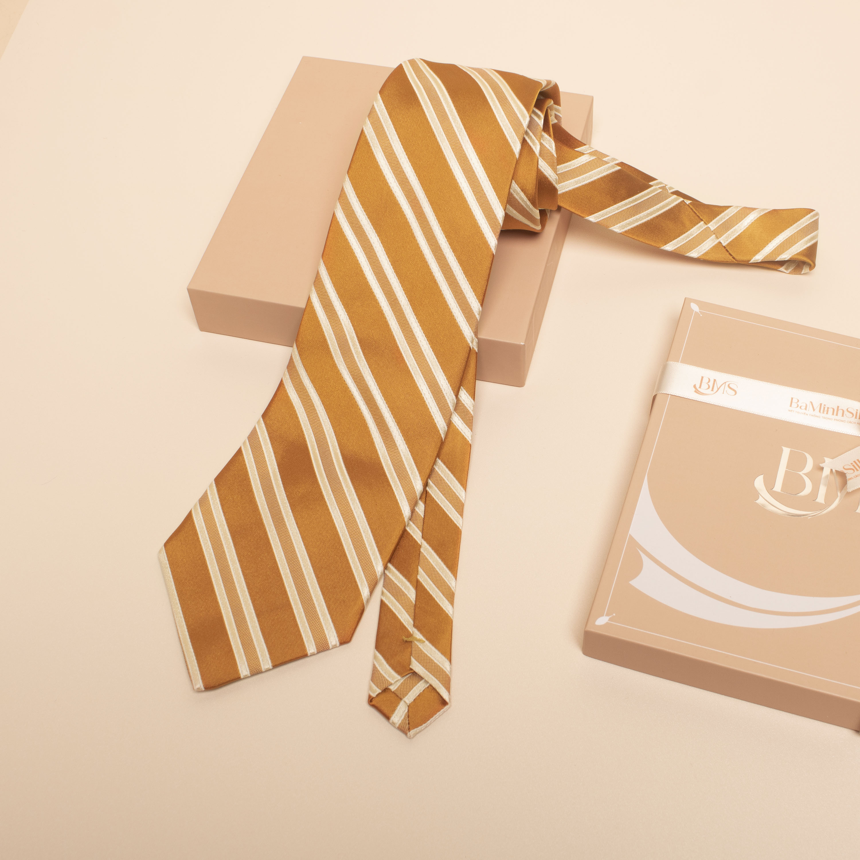 cà vạt lụa tơ tằm cv 06 Bá Minh Silk