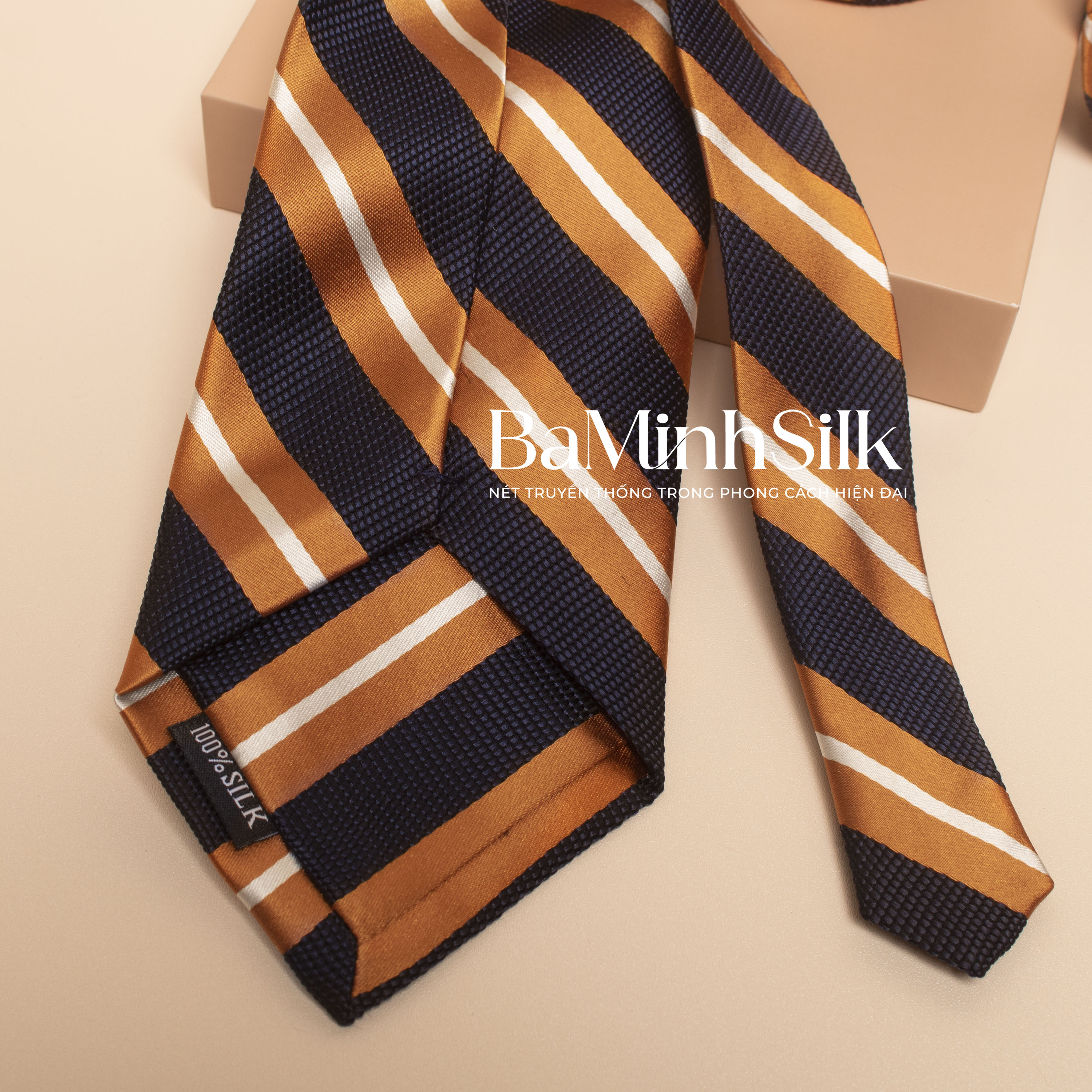 cà vạt lụa tơ tằm cv 10 bề mặt bá minh silk