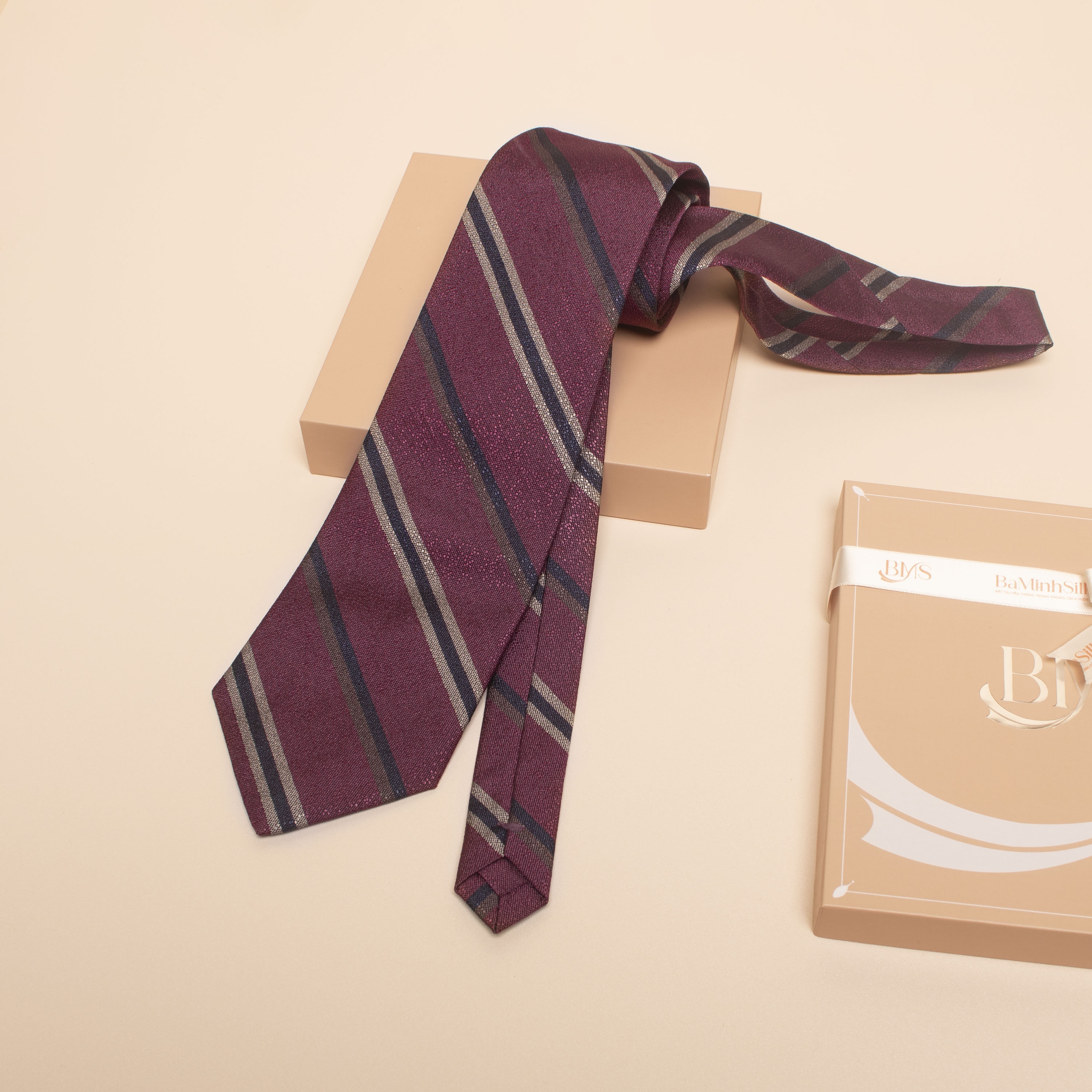 cà vạt lụa tơ tằm cv 18 bá minh silk