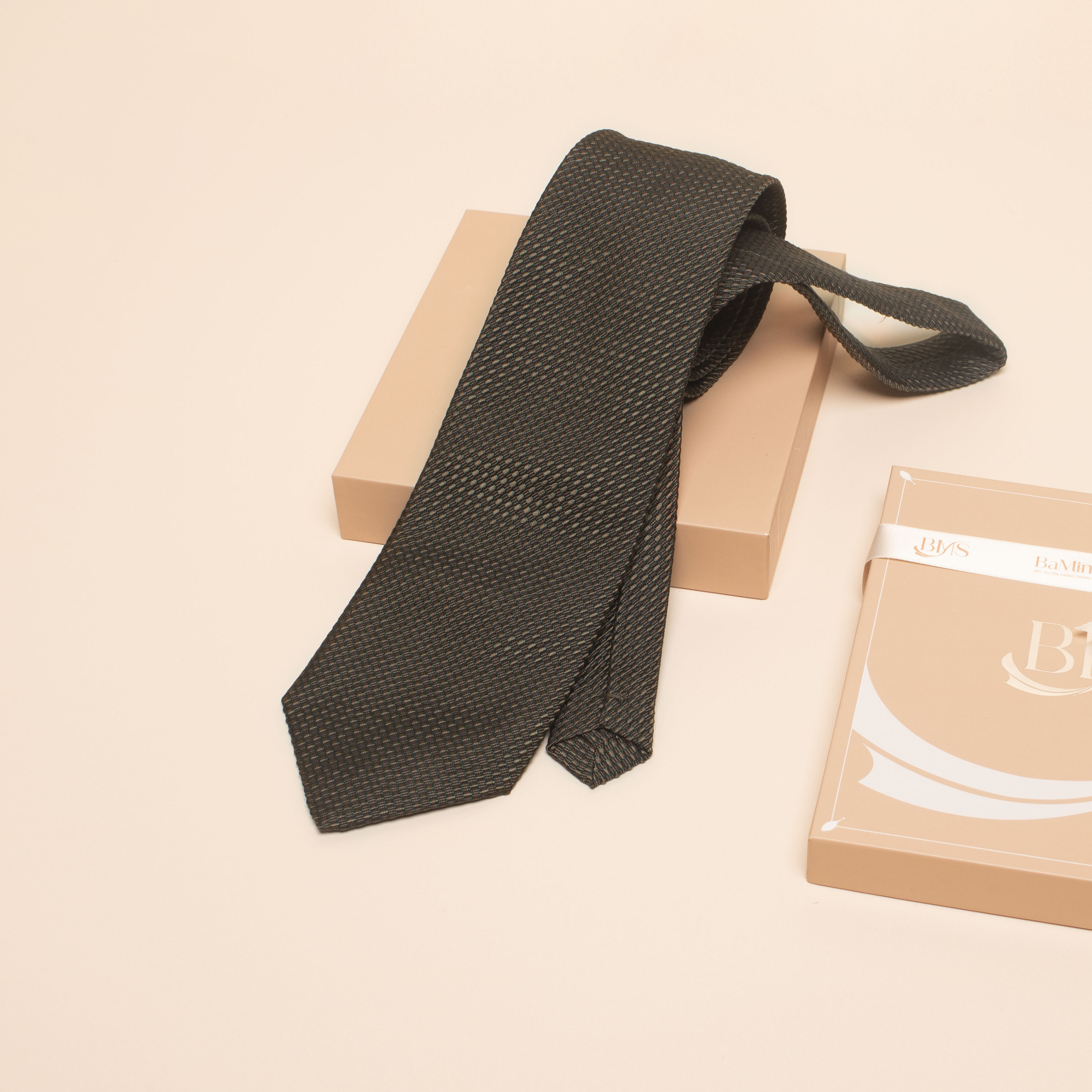 cà vạt lụa tơ tằm cv 20 Bá minh silk
