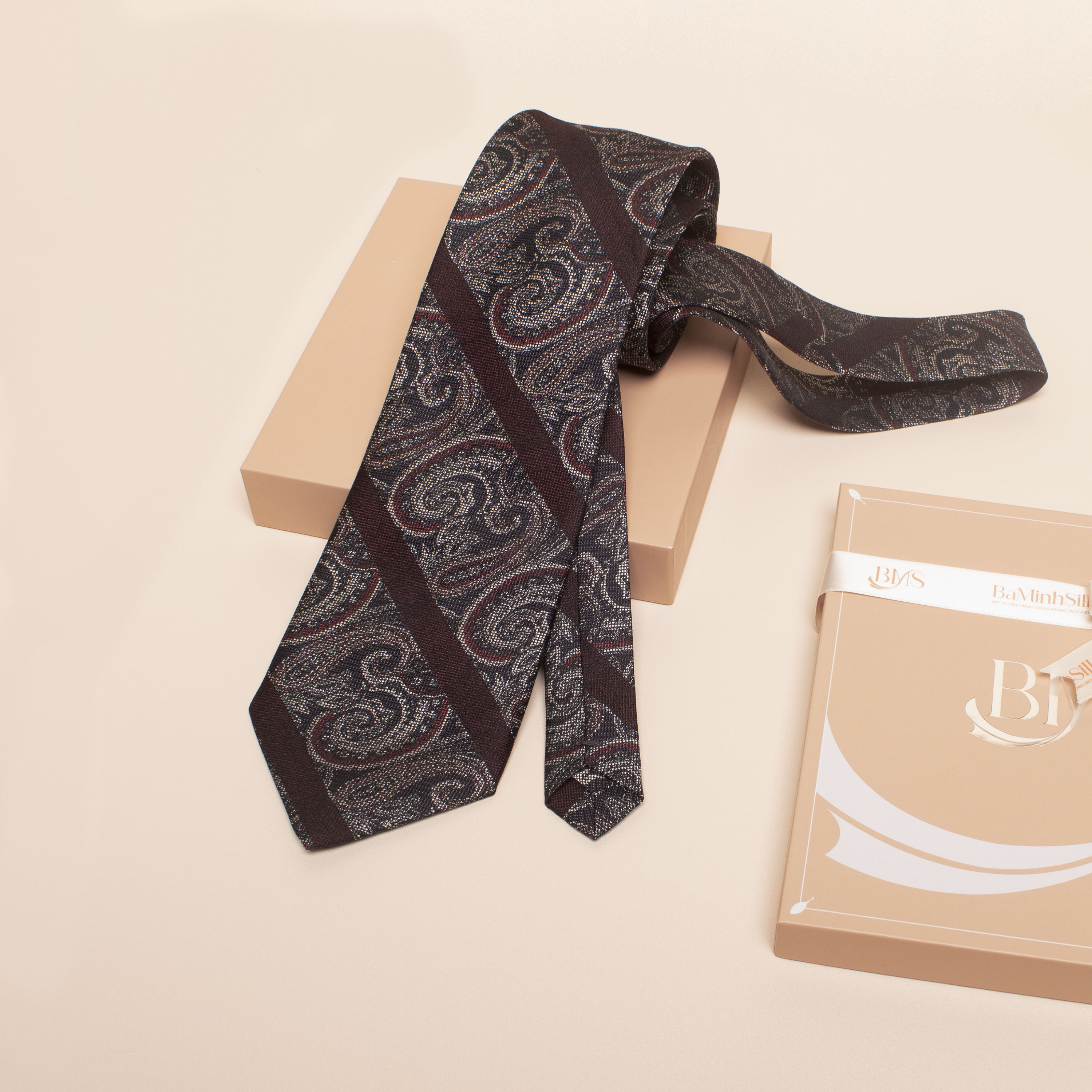 cà vạt lụa tơ tằm cv 28 bá minh silk