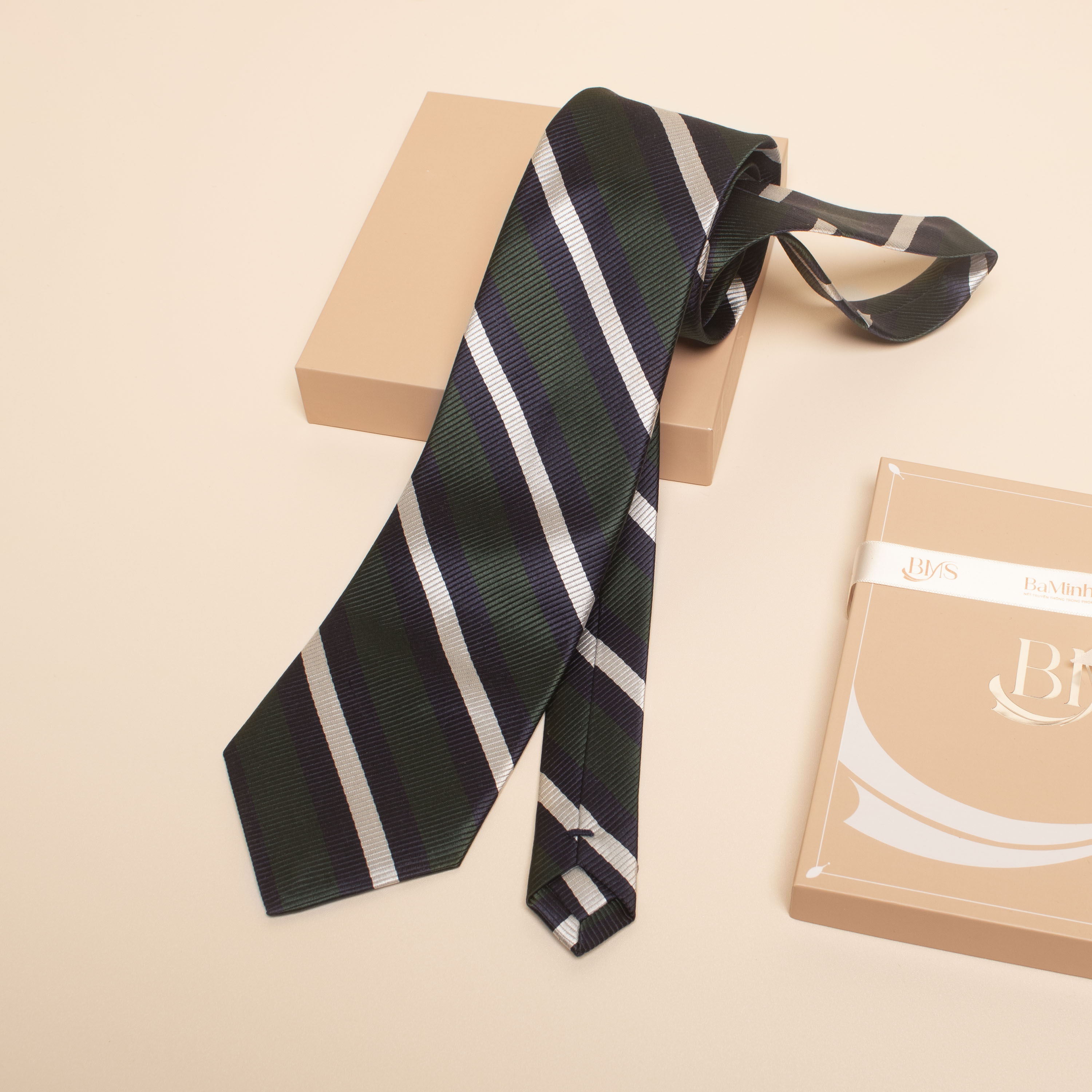 cà vạt lụa tơ tằm cv 51 Bá Minh Silk