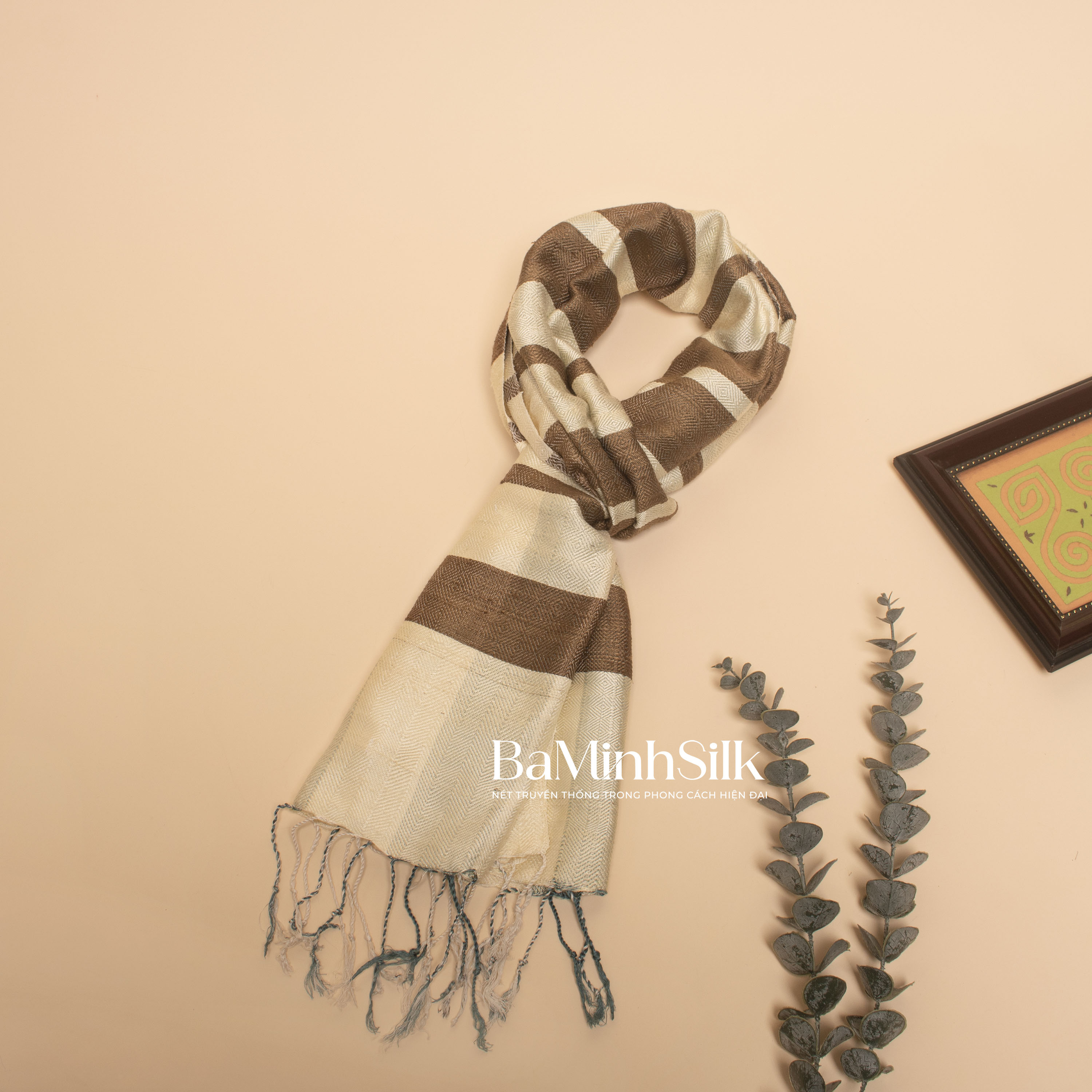 khăn kẻ chữ nhân nâu 01