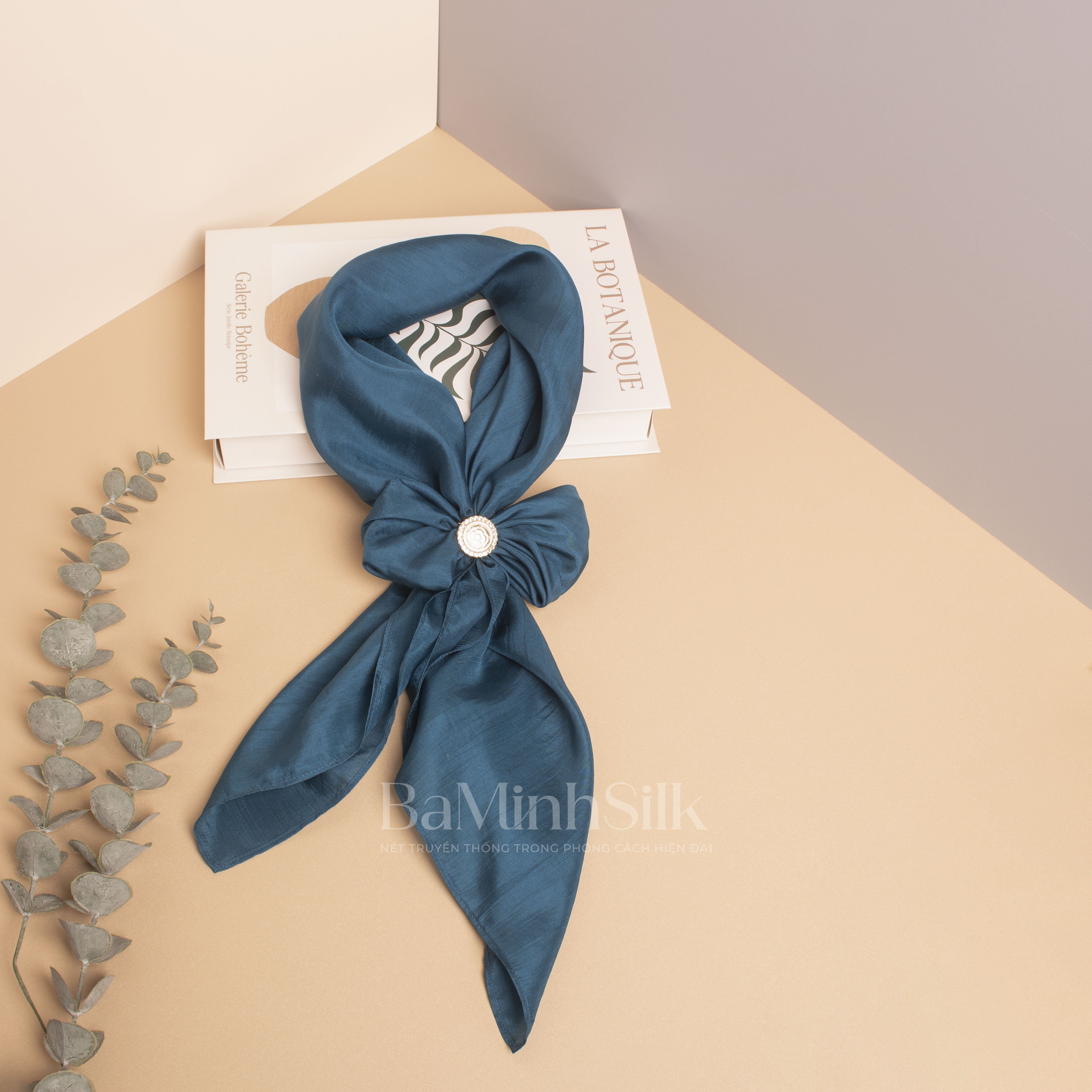 khăn lụa vuông 80x80cm màu xanh cổ vịt khăn lụa vuông 80x80cm màu xanh cổ vịt