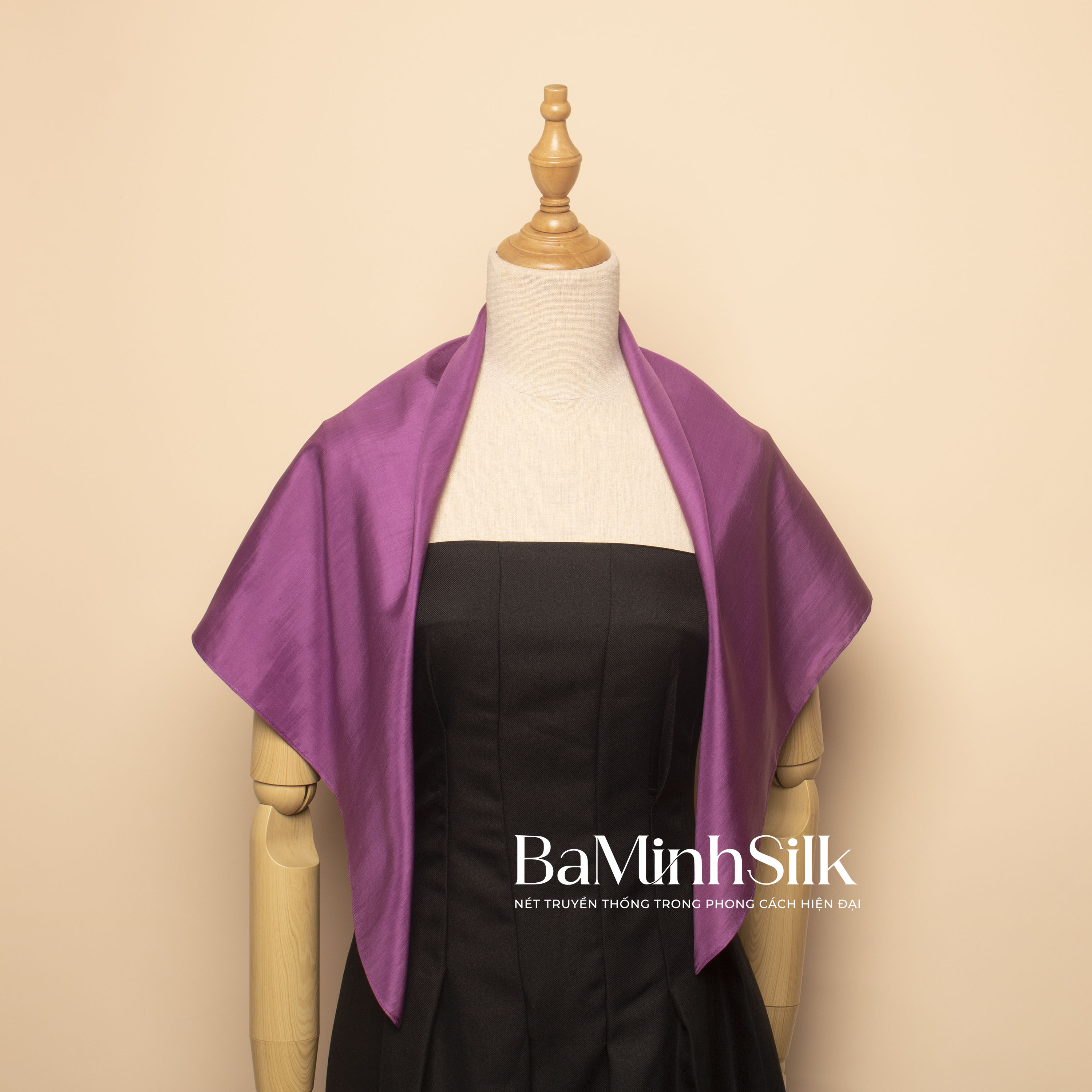 khăn lụa vuông màu tím huế size 80x80