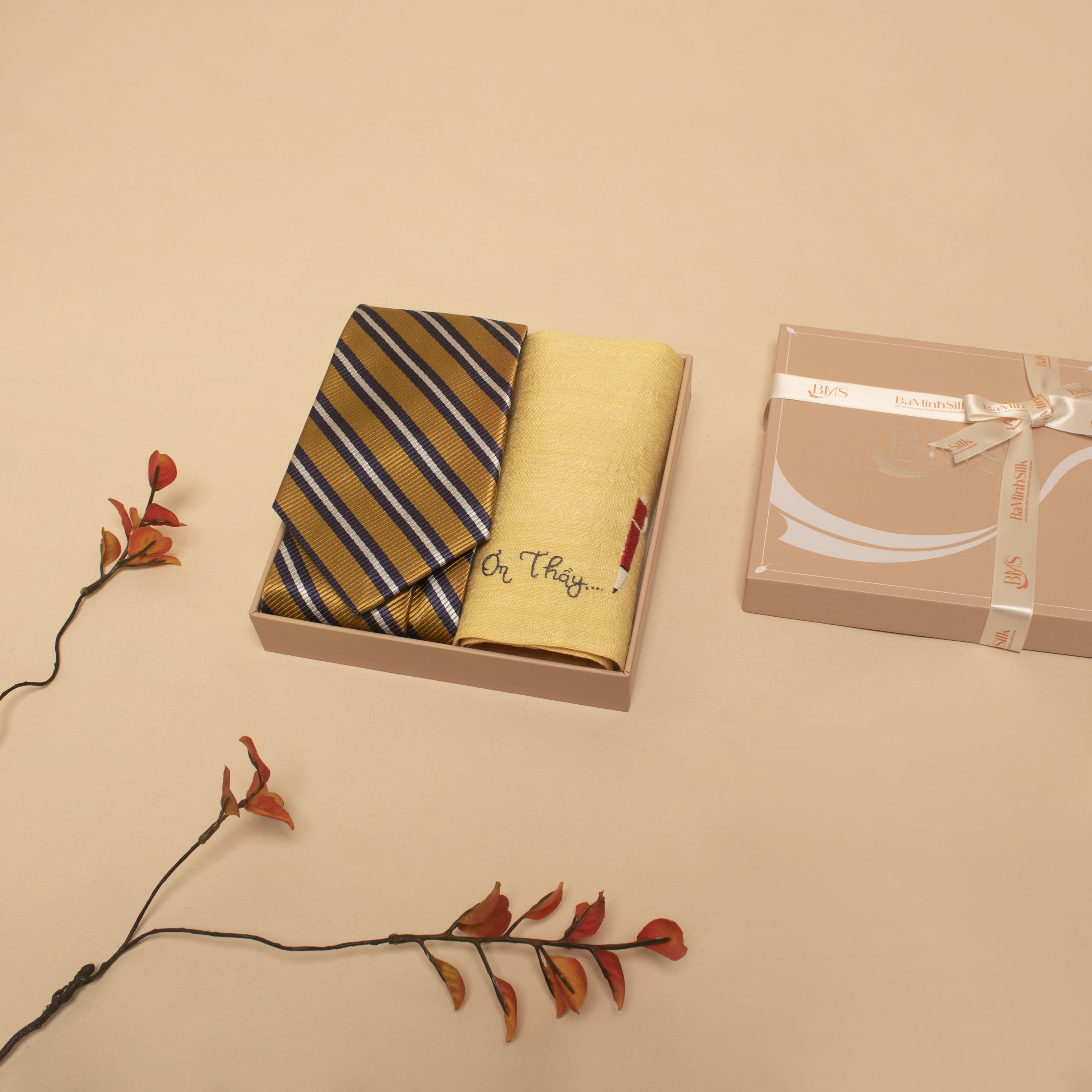Set quà 089 Mãi ghi nhớ - set quà tặng thầy giáo ý nghĩa của Bá Minh Silk