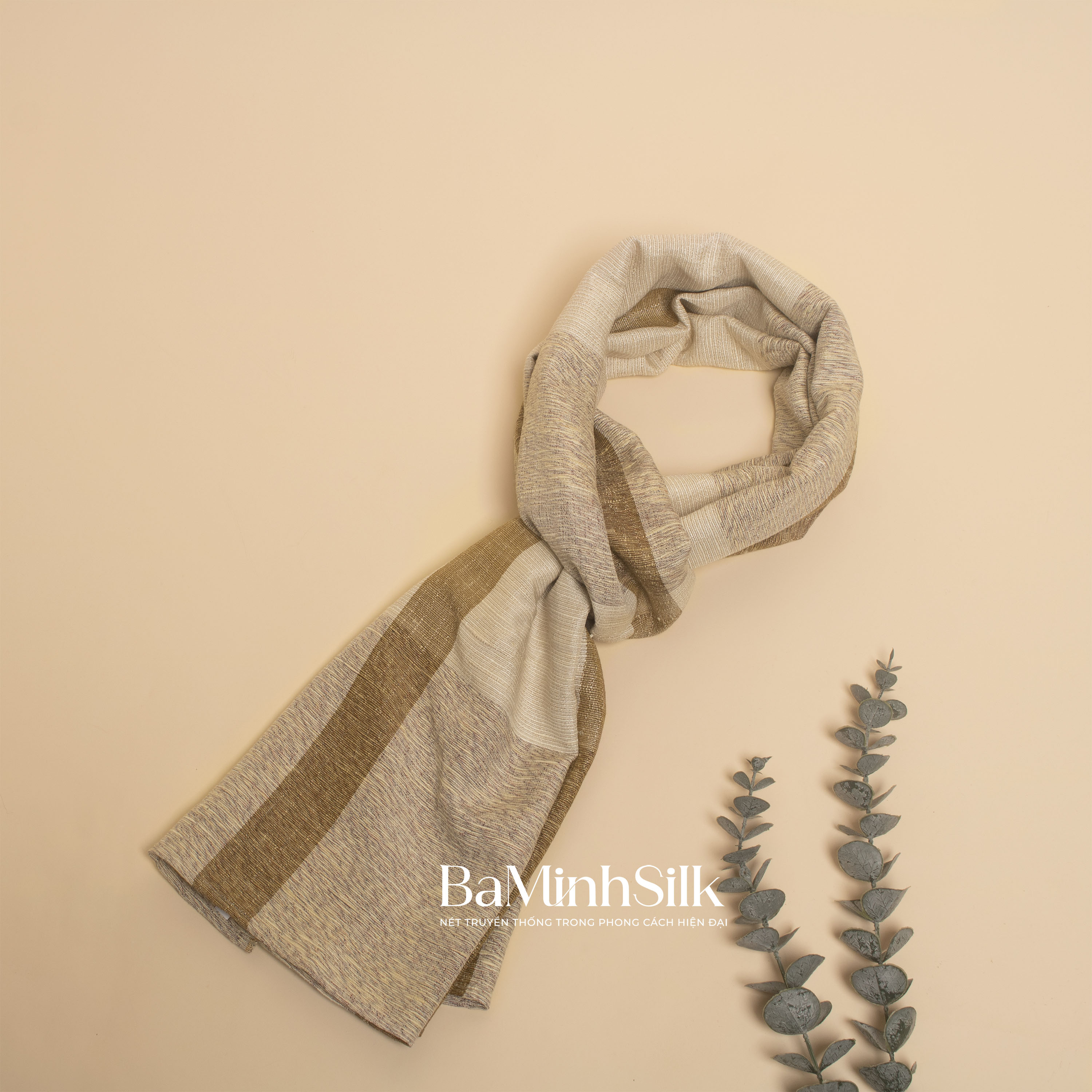 khăn quàng đũi tơ tằm kẻ ô mã 06