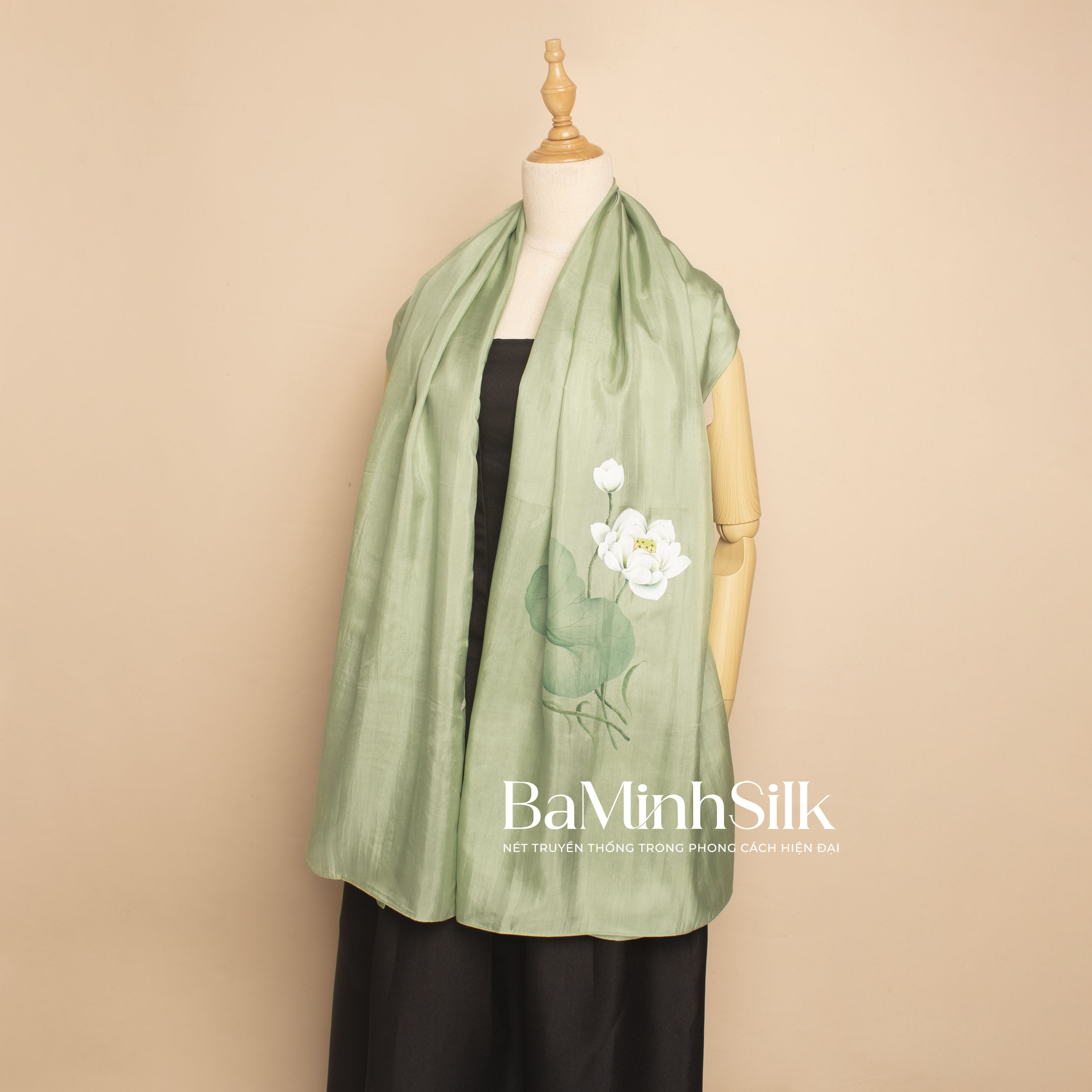 khăn lụa dài xanh lá ngọc bích hoa sen ngọc