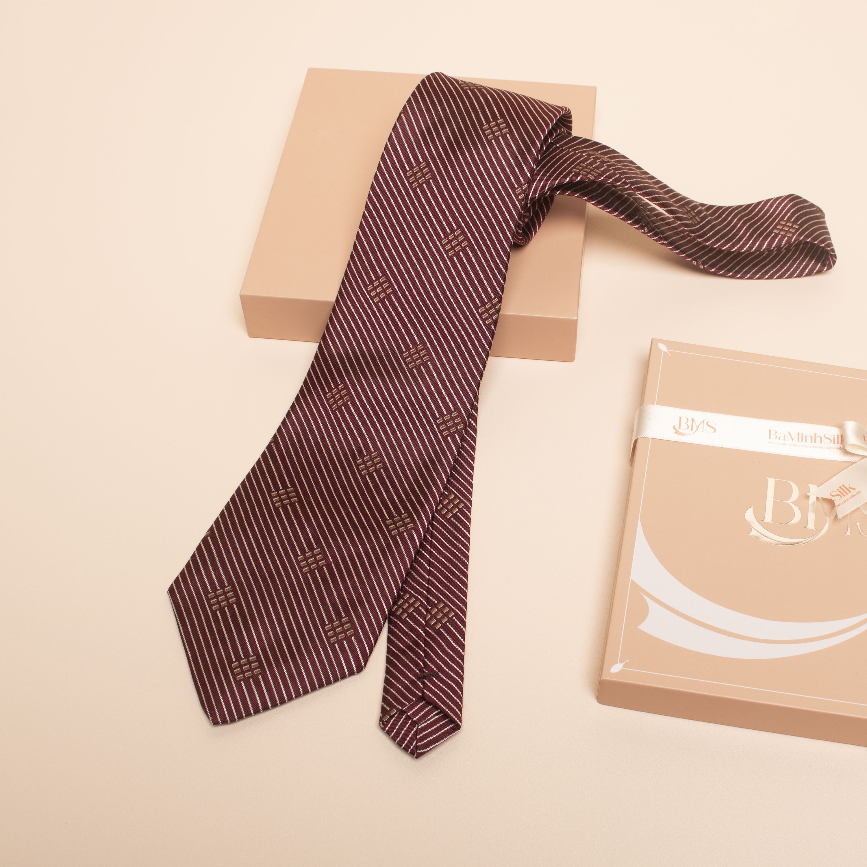 cà vạt lụa tơ tằm cv 62 bá minh silk