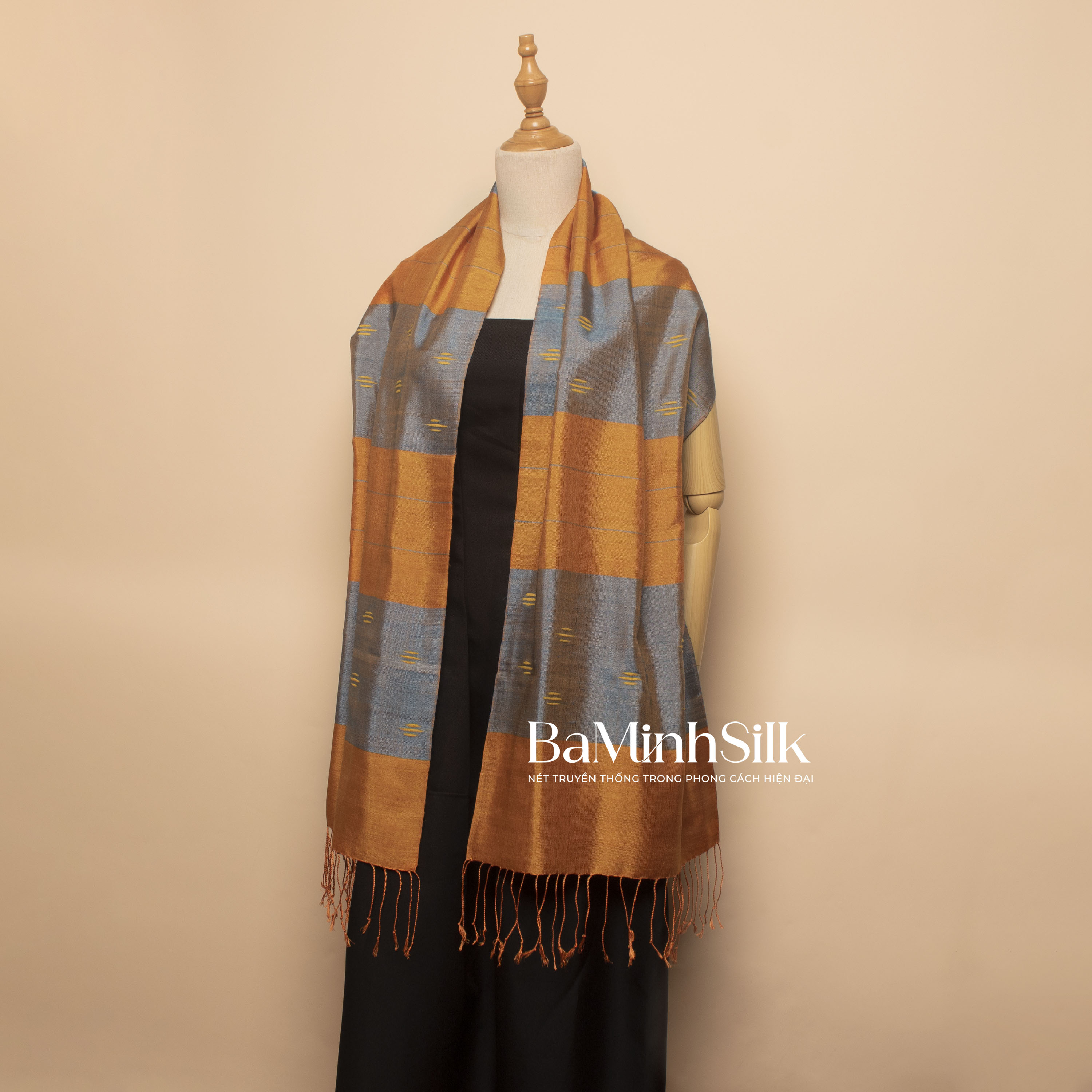 khăn kén kk1 - khăn tơ tằm thổ cẩm cho nữ của Bá Minh Silk