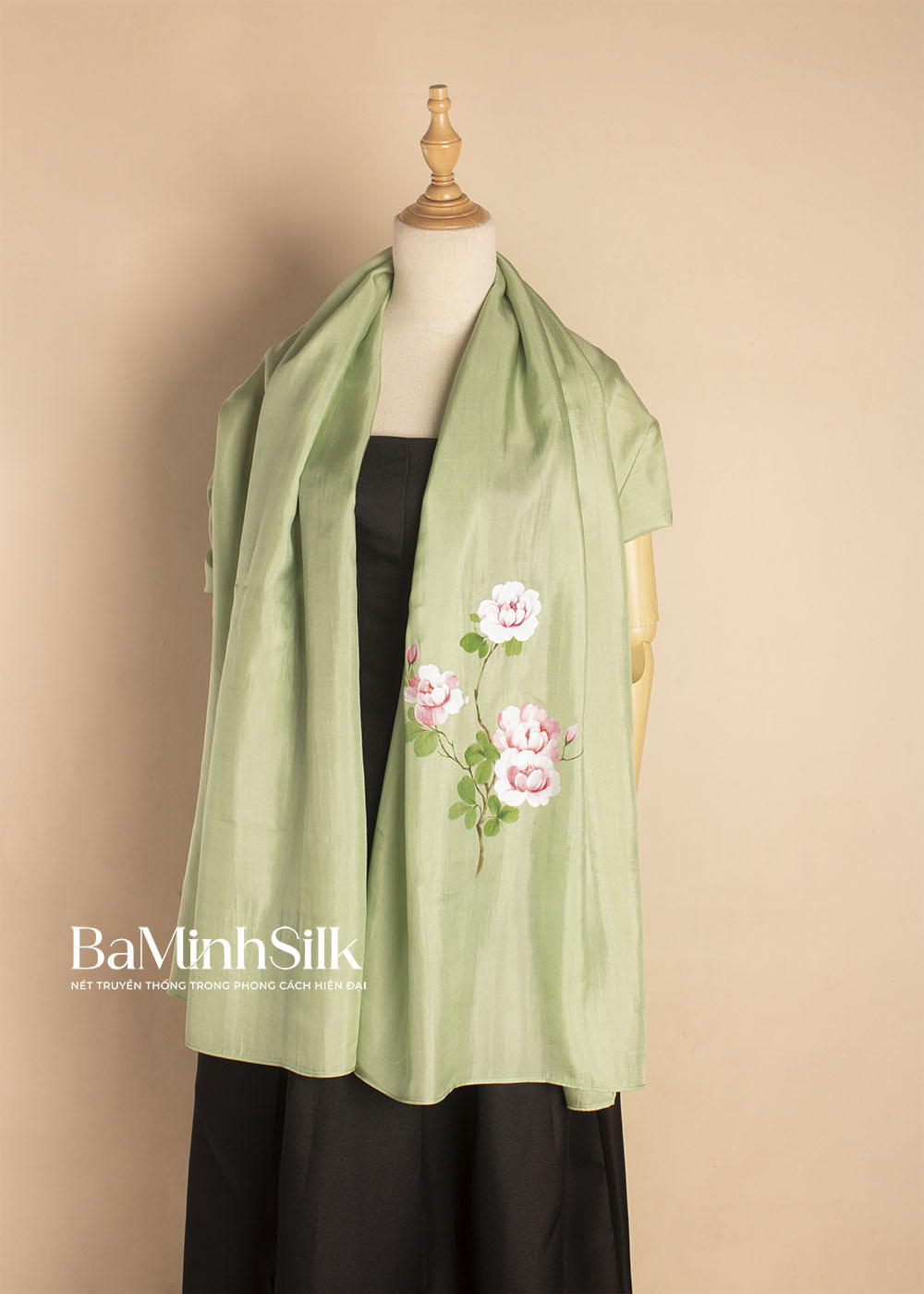 khăn lụa dài vẽ hoa hồng màu xanh cốm