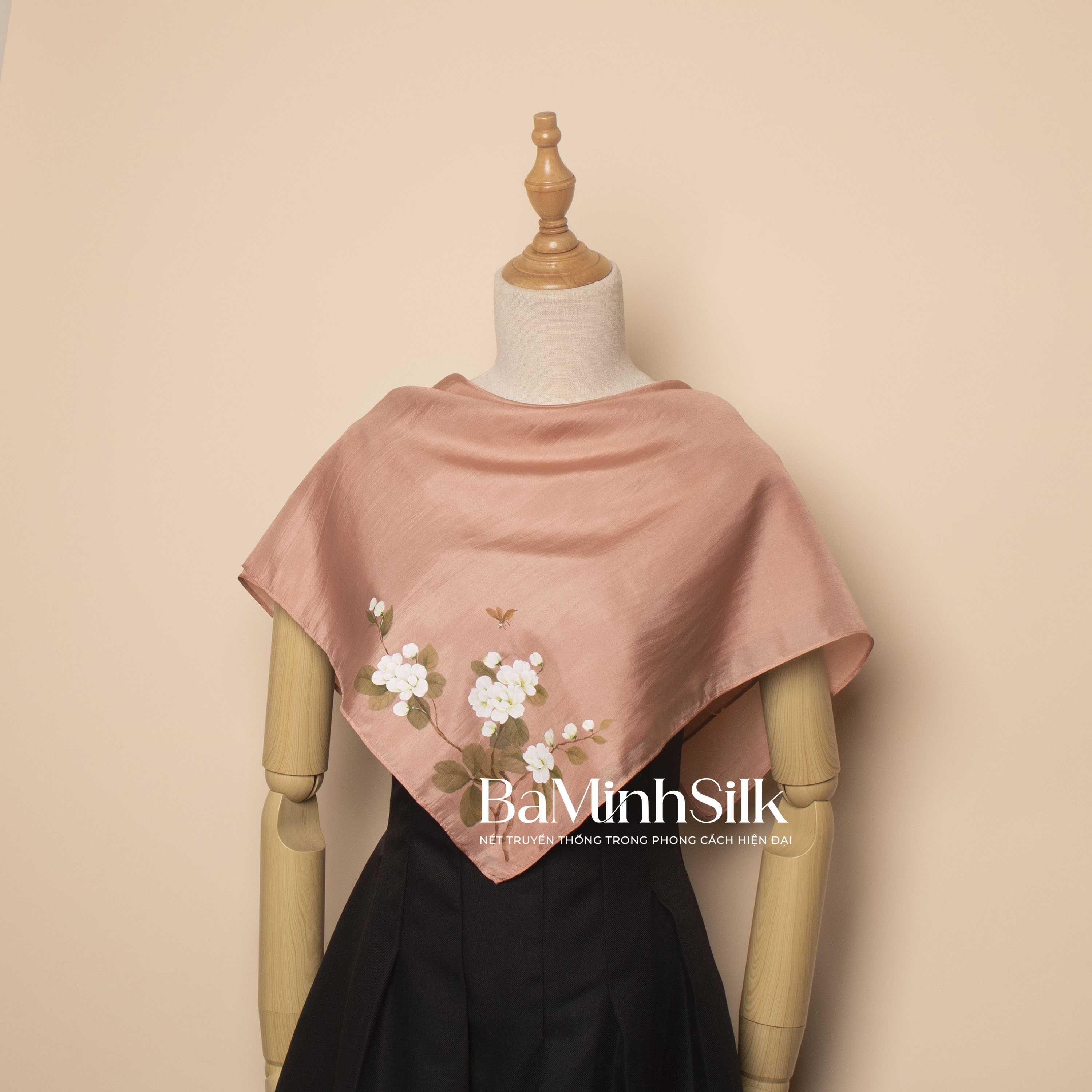 khăn lụa vuông vẽ tay hoa nhài 70x70