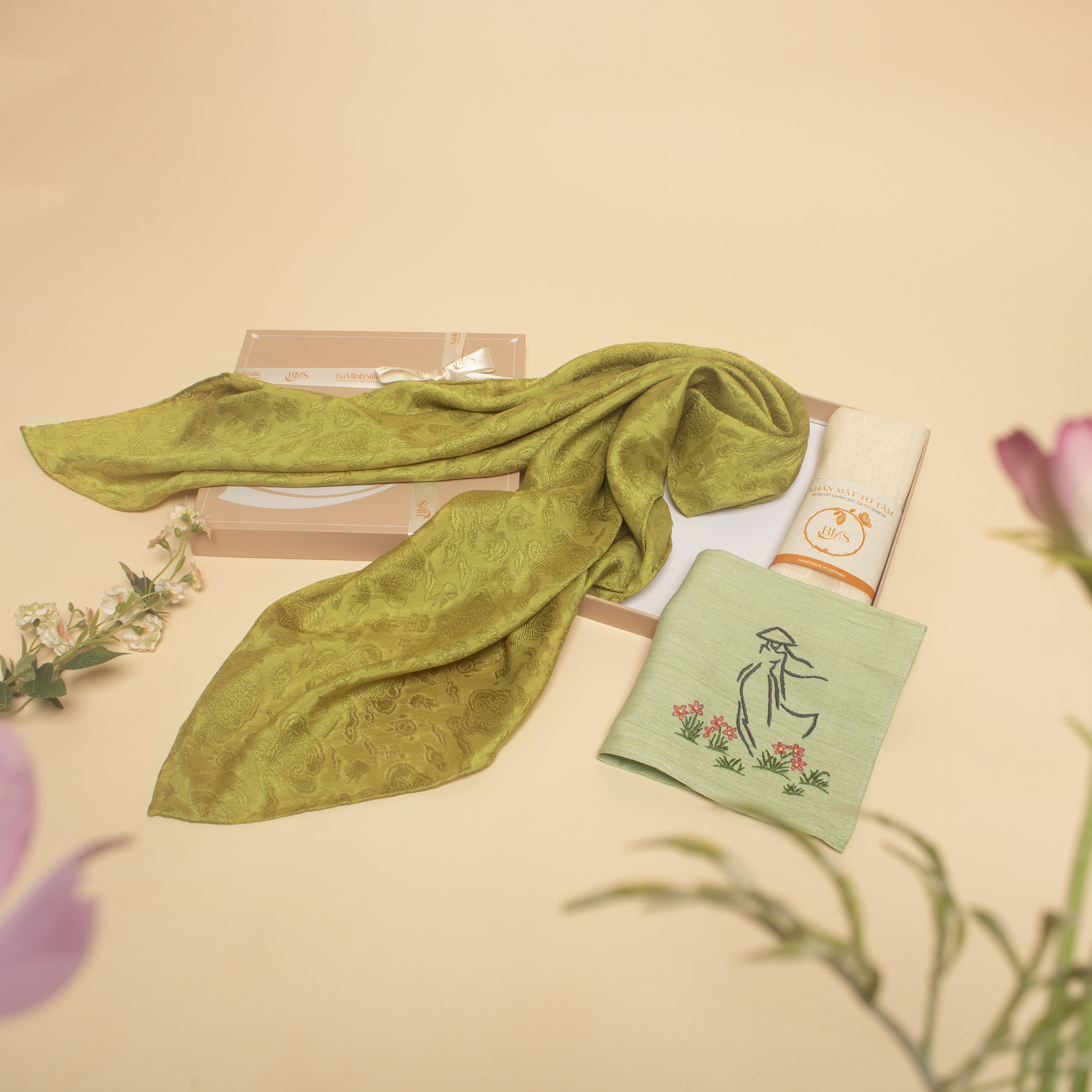 set quà 103 như ý 2