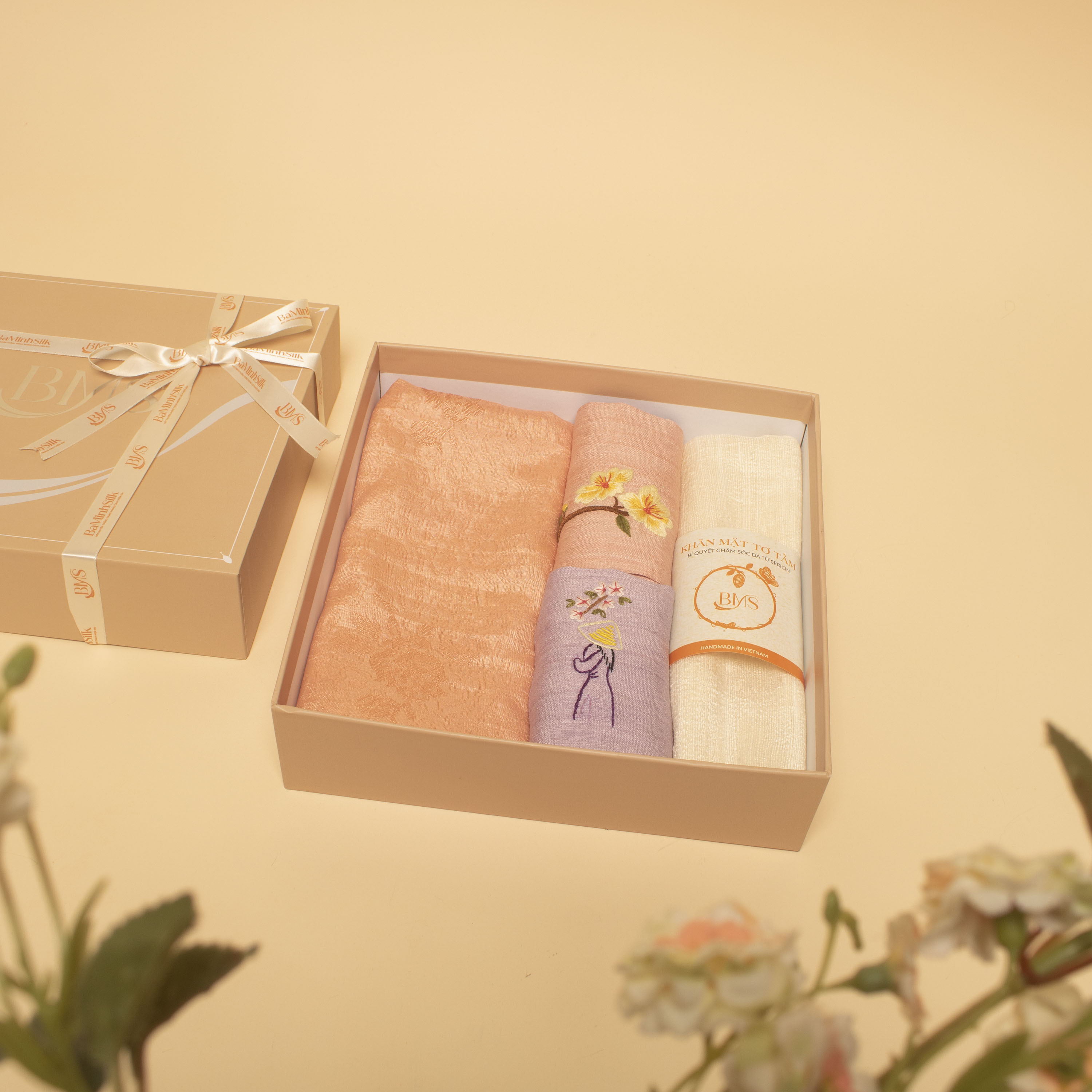 set quà 104 cát tường