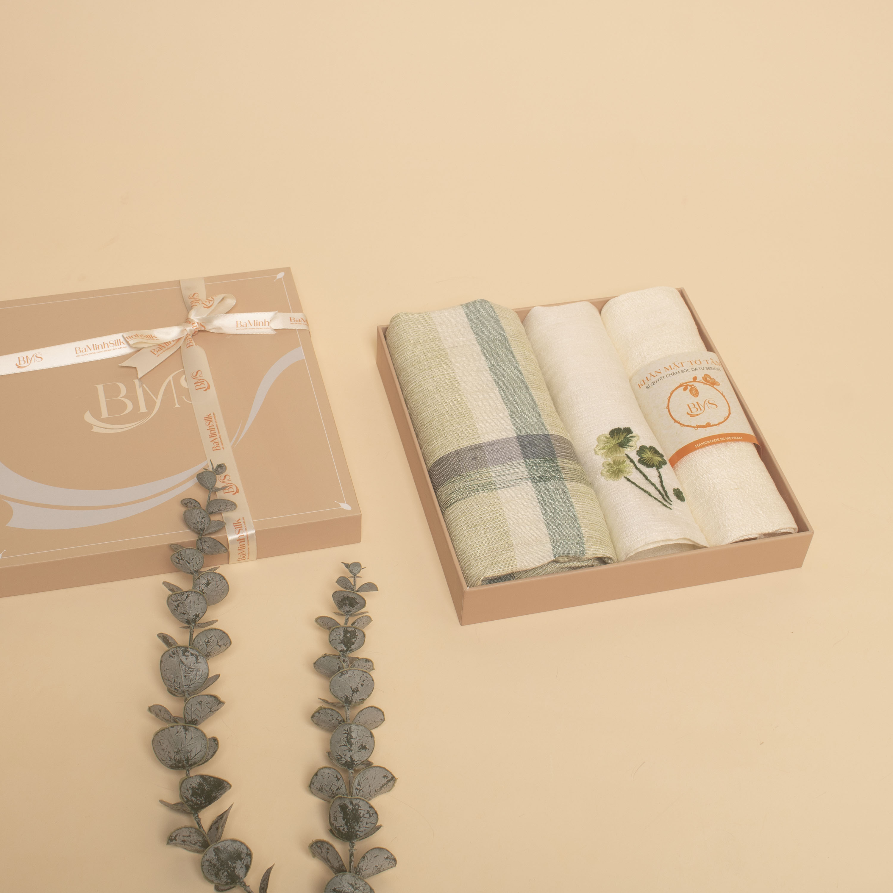 set quà 112 cỏ may mắn